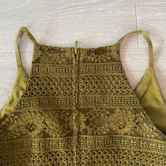 HP 🎉 H&M crotchet green v-neck dress. Size 8. - Picture 6 of 6